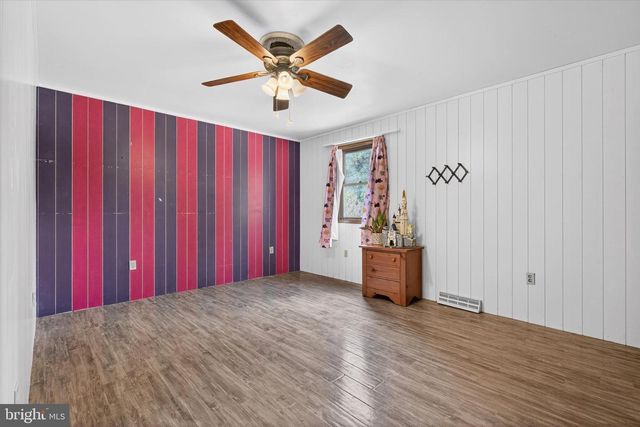 307 W PINE STREET, Mount Holly Springs, PA 17065