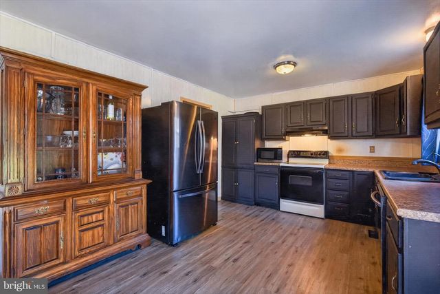 307 W PINE STREET, Mount Holly Springs, PA 17065