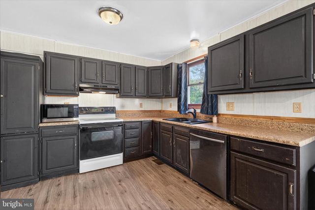 307 W PINE STREET, Mount Holly Springs, PA 17065