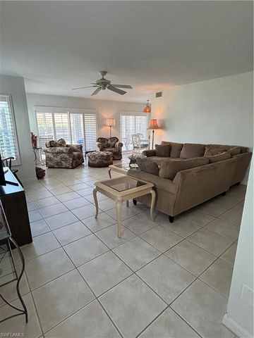 2103 Tama CIR 101, Naples, FL 34112