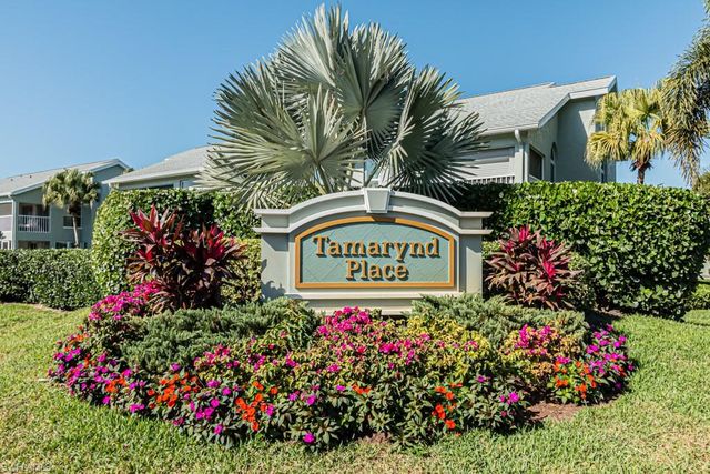 2103 Tama CIR 101, Naples, FL 34112