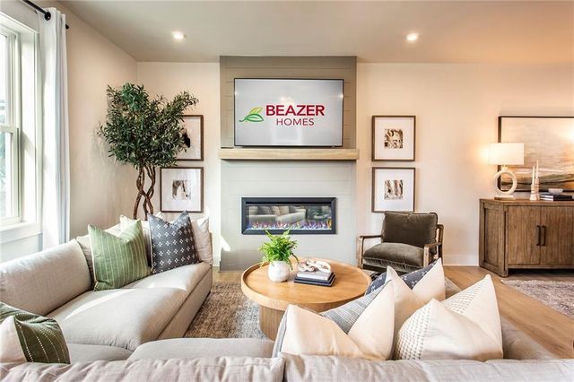 368 Sunset Hollow Street 08, Sugar Hill, GA 30518