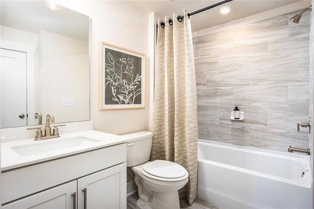 368 Sunset Hollow Street 08, Sugar Hill, GA 30518