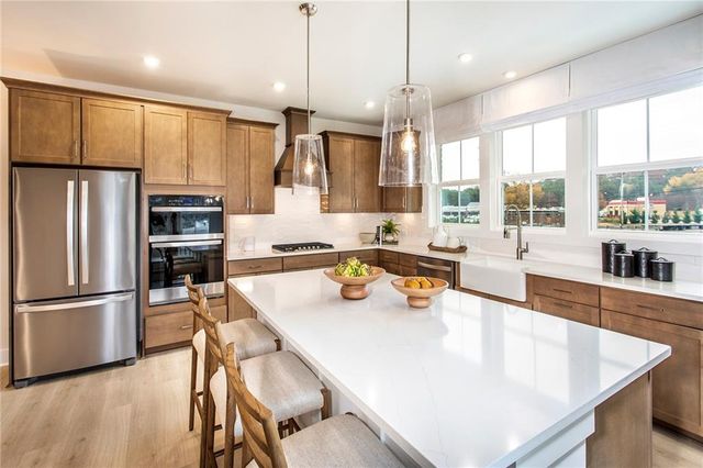 368 Sunset Hollow Street 08, Sugar Hill, GA 30518