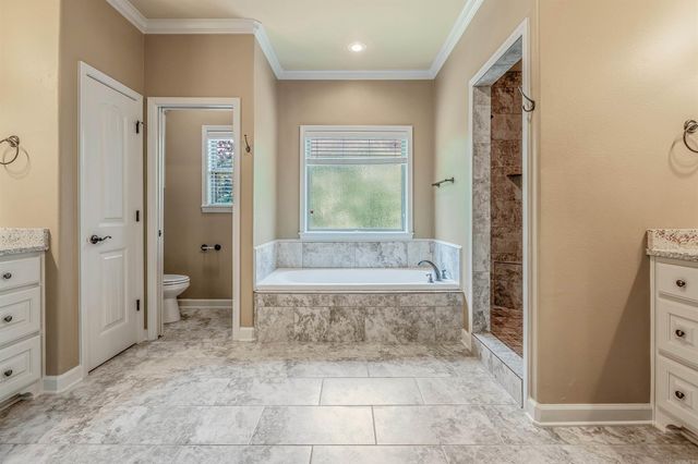 4 Trafalgar Cove, Little Rock, AR 72210