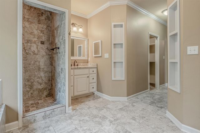 4 Trafalgar Cove, Little Rock, AR 72210