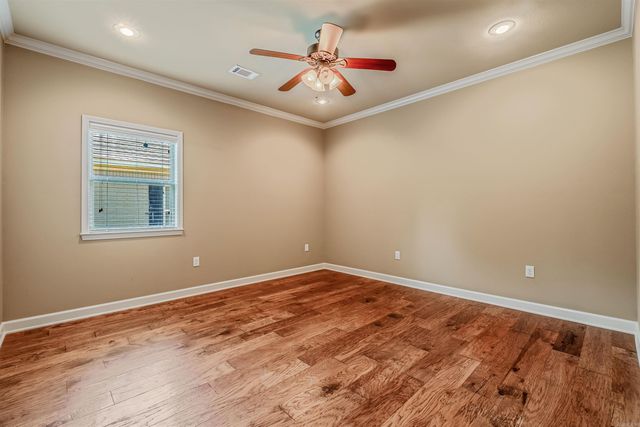 4 Trafalgar Cove, Little Rock, AR 72210