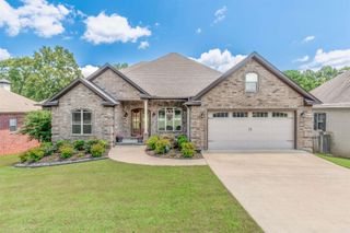 4 Trafalgar Cove, Little Rock, AR 72210