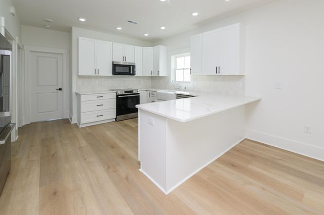 117 6th Ave. S, Surfside Beach, SC 29575