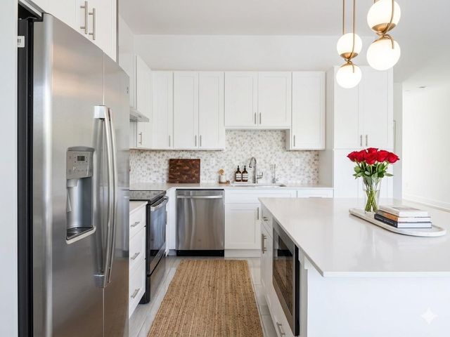 1114 NE 14th Avenue, Fort Lauderdale, FL 33304