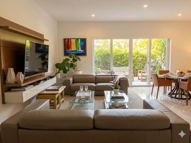 1114 NE 14th Avenue, Fort Lauderdale, FL 33304