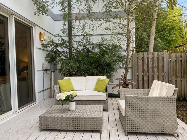 1114 NE 14th Avenue, Fort Lauderdale, FL 33304