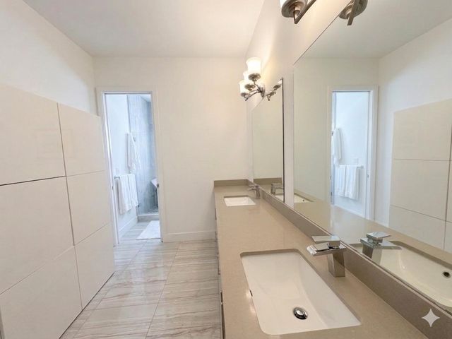 1114 NE 14th Avenue, Fort Lauderdale, FL 33304