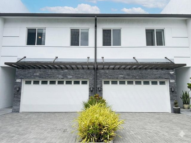 1114 NE 14th Avenue, Fort Lauderdale, FL 33304