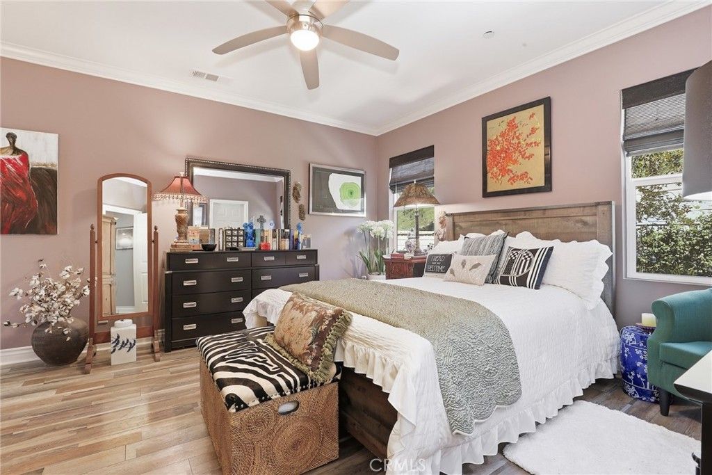 Image 17 of property listing at 20317 Julia Lane, Saugus, CA 91350