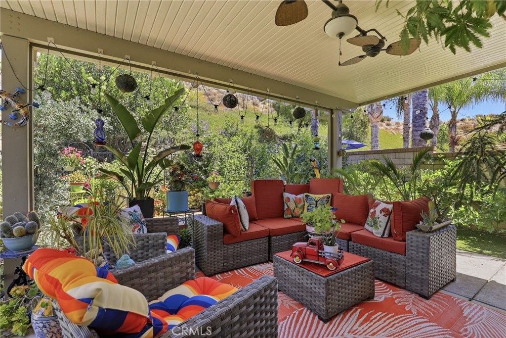 Image 27 of property listing at 20317 Julia Lane, Saugus, CA 91350