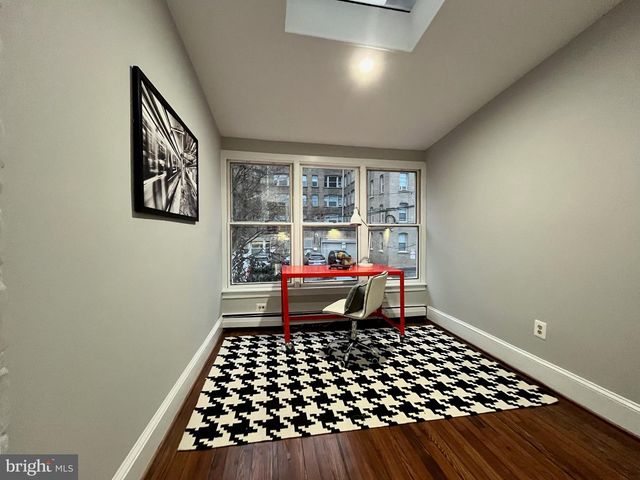 2714 WOODLEY PL NW, Washington, DC 20008