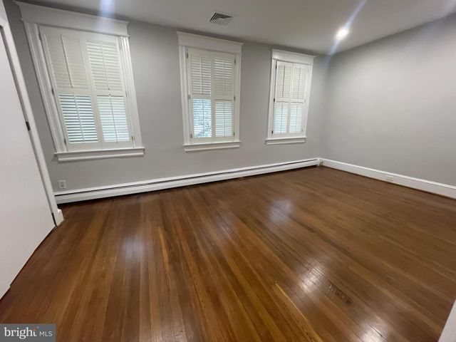 2714 WOODLEY PL NW, Washington, DC 20008