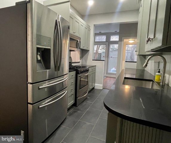 2714 WOODLEY PL NW, Washington, DC 20008