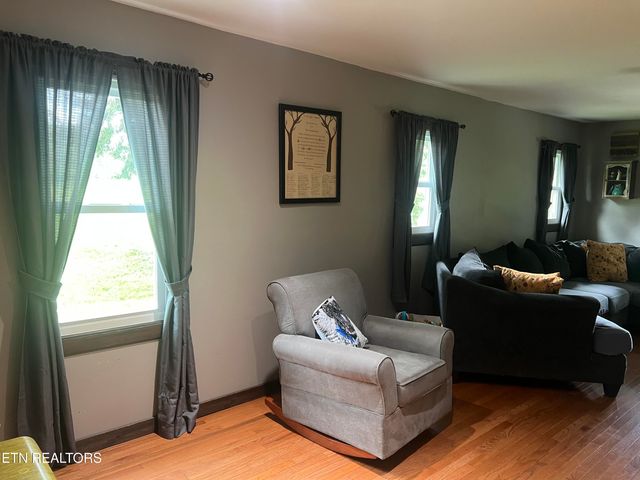 1623 Straight Branch Rd, Speedwell, TN 37870