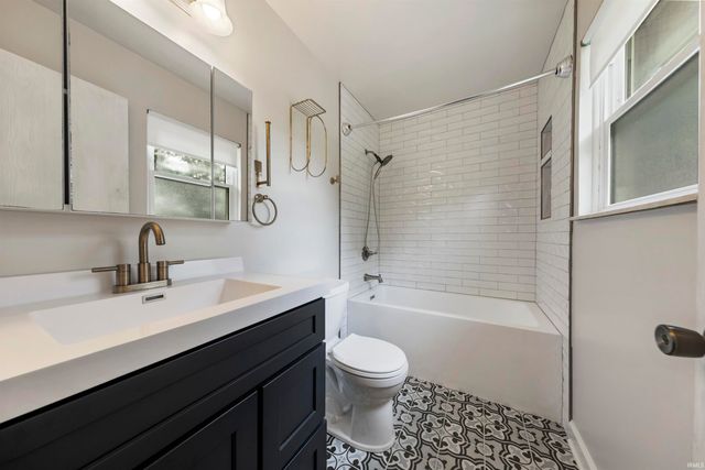 1701 Glenmoor Road, Evansville, IN 47715