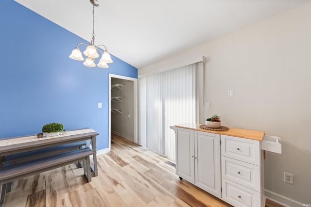 1701 Glenmoor Road, Evansville, IN 47715