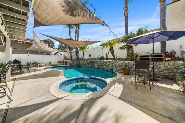 27097 Quail Creek Court, Temecula, CA 92591