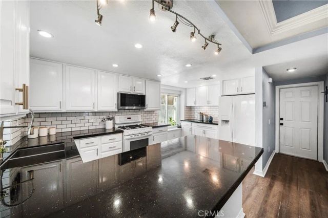 27097 Quail Creek Court, Temecula, CA 92591