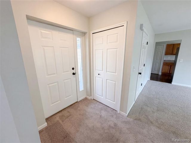 42724 N Walnut Street, Clinton Township, MI 48036