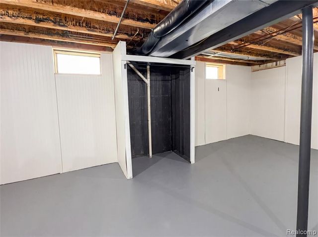 42724 N Walnut Street, Clinton Township, MI 48036