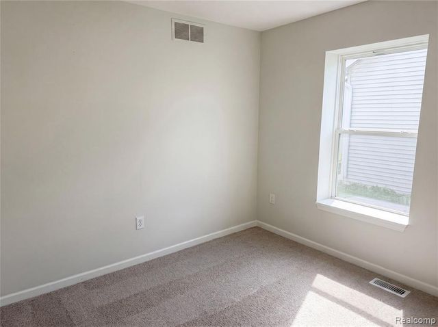 42724 N Walnut Street, Clinton Township, MI 48036