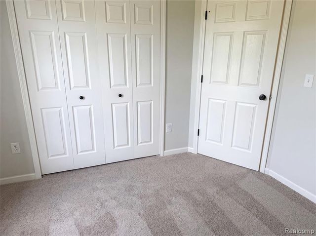 42724 N Walnut Street, Clinton Township, MI 48036