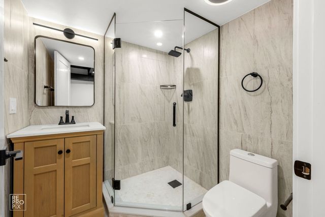 5044 N Merrimac Avenue, Chicago, IL 60630