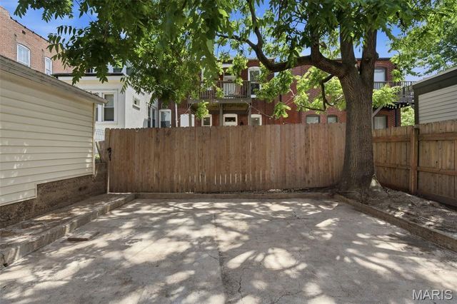 3423 Magnolia Avenue, St Louis, MO 63118