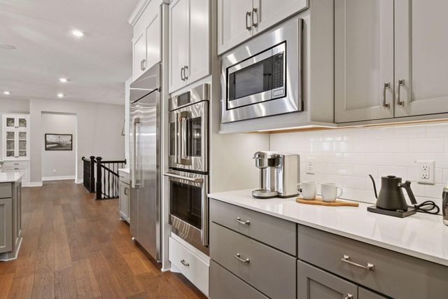 24545 Bentgrass Way, Shorewood, MN 55331