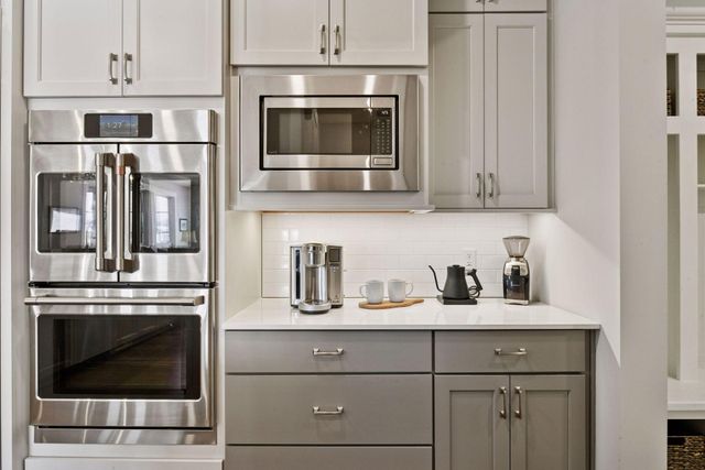 24545 Bentgrass Way, Shorewood, MN 55331