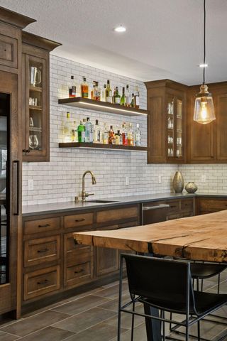 24545 Bentgrass Way, Shorewood, MN 55331