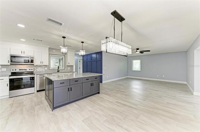 1364 WESTPORT LANE 1403, Sarasota, FL 34232
