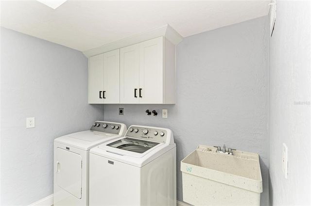 1364 WESTPORT LANE 1403, Sarasota, FL 34232