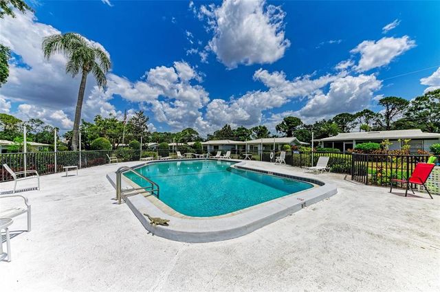 1364 WESTPORT LANE 1403, Sarasota, FL 34232