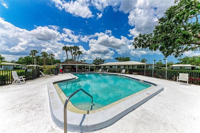 1364 WESTPORT LANE 1403, Sarasota, FL 34232
