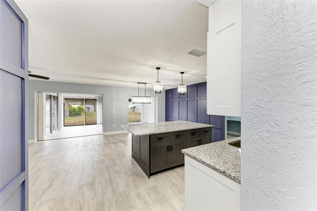 1364 WESTPORT LANE 1403, Sarasota, FL 34232