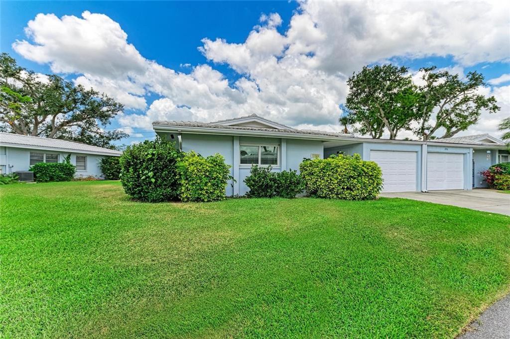 1364 WESTPORT LANE 1403, Sarasota, FL 34232