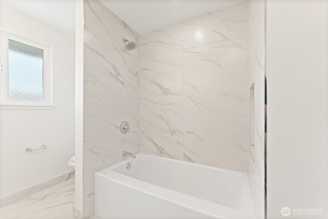 12215 SE 35th Street, Bellevue, WA 98006