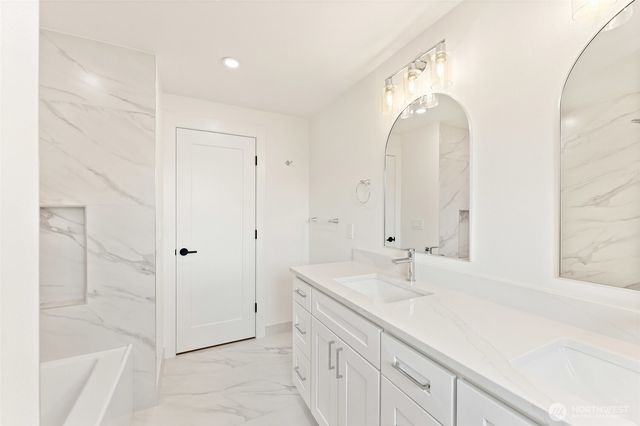 12215 SE 35th Street, Bellevue, WA 98006