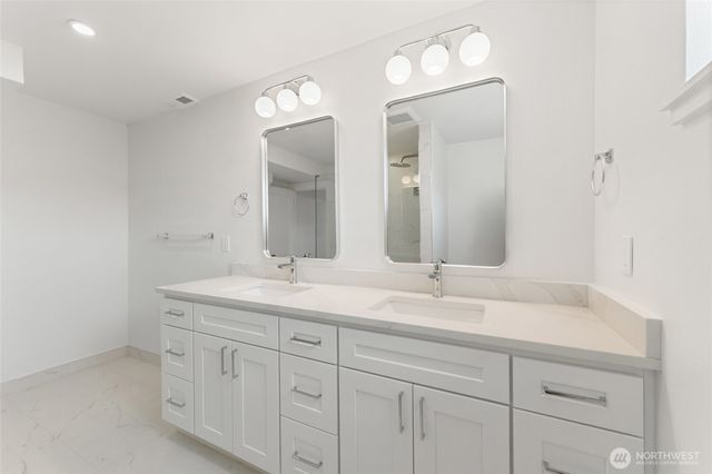 12215 SE 35th Street, Bellevue, WA 98006