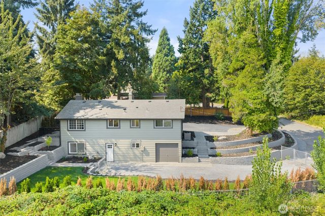12215 SE 35th Street, Bellevue, WA 98006