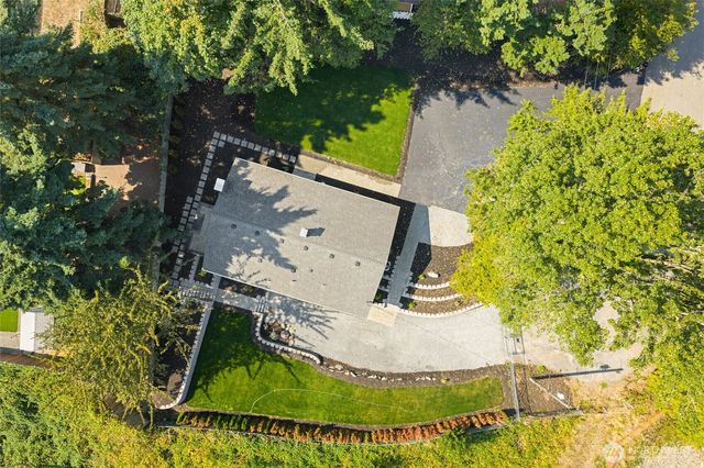 12215 SE 35th Street, Bellevue, WA 98006