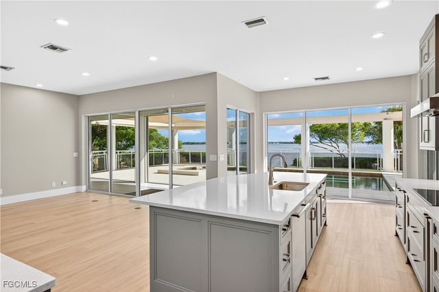 12540 Panasoffkee DR, North Fort Myers, FL 33903