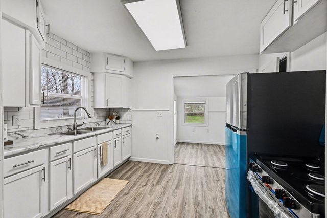 1008 Cooper Avenue, Kalamazoo, MI 49048